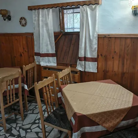 семеен калина מלון סליבנסקי מינרלני באני