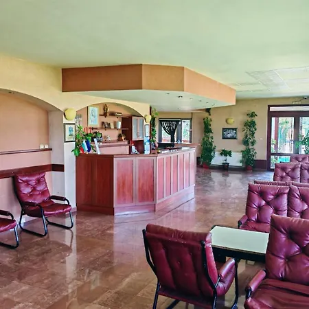 Hotel семеен калина *